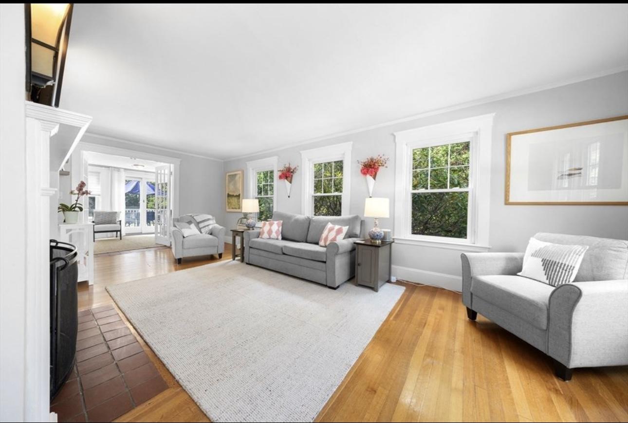 17 Free St, Hingham, MA 02043