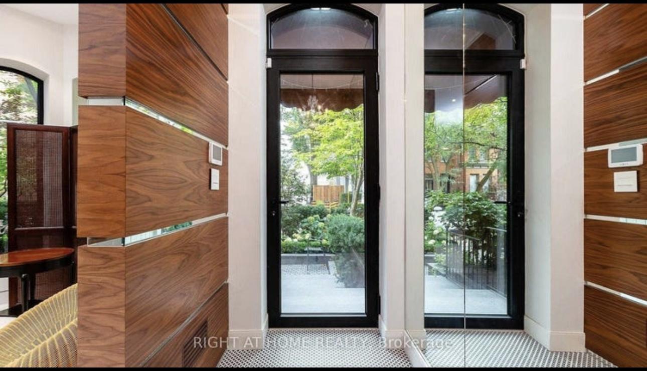 53 Hazelton Avenue, Toronto, Ontario M5R2E3