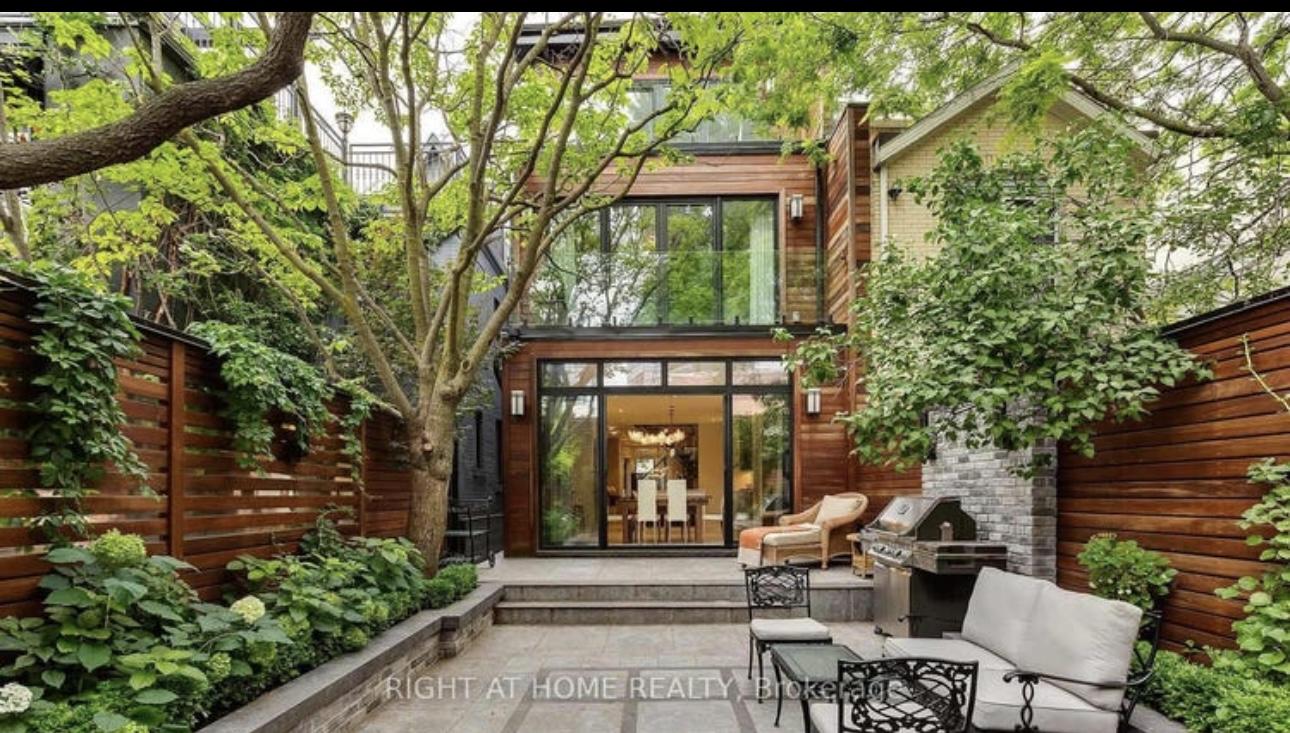 53 Hazelton Avenue, Toronto, Ontario M5R2E3