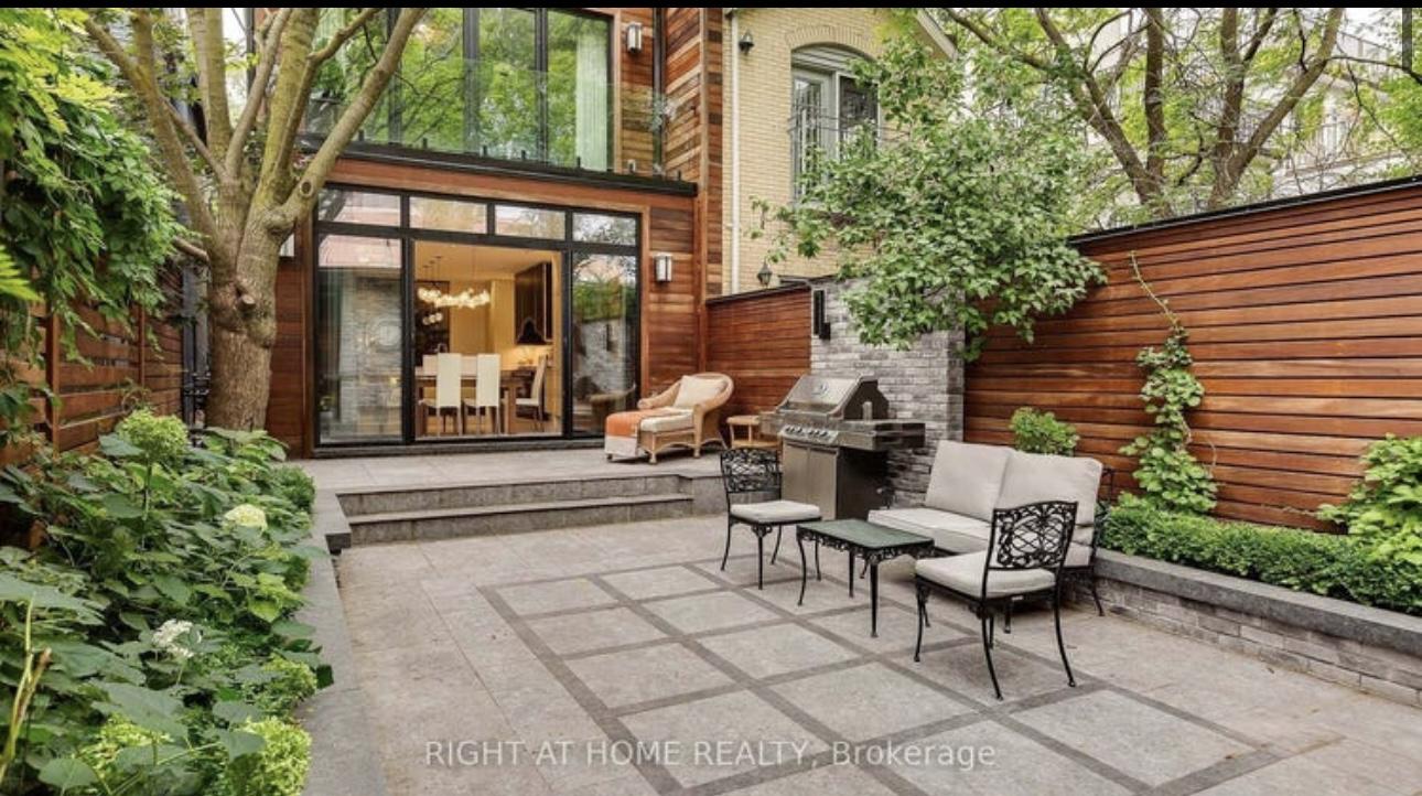 53 Hazelton Avenue, Toronto, Ontario M5R2E3
