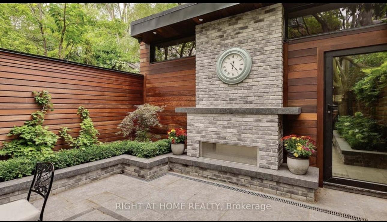 53 Hazelton Avenue, Toronto, Ontario M5R2E3
